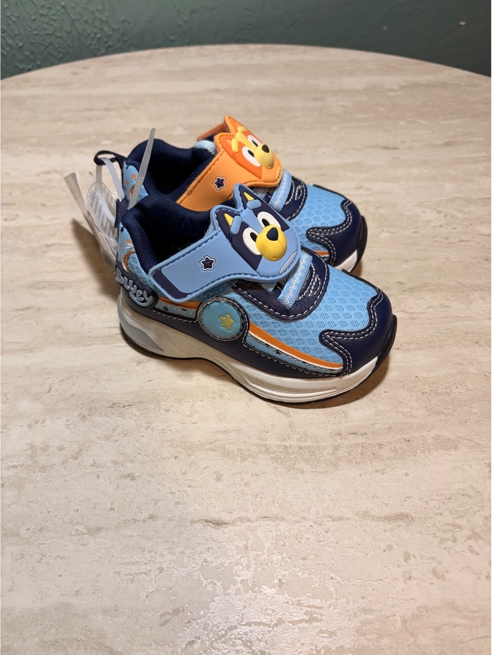 Bluey Boys' Light-Up Sneakers Size 6